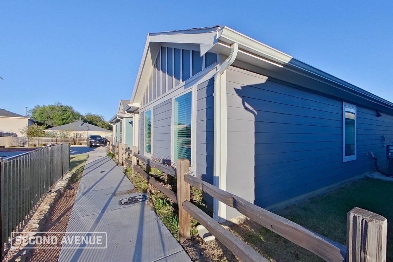 8719 Cottage Creek Dr - Photo 2 of 23