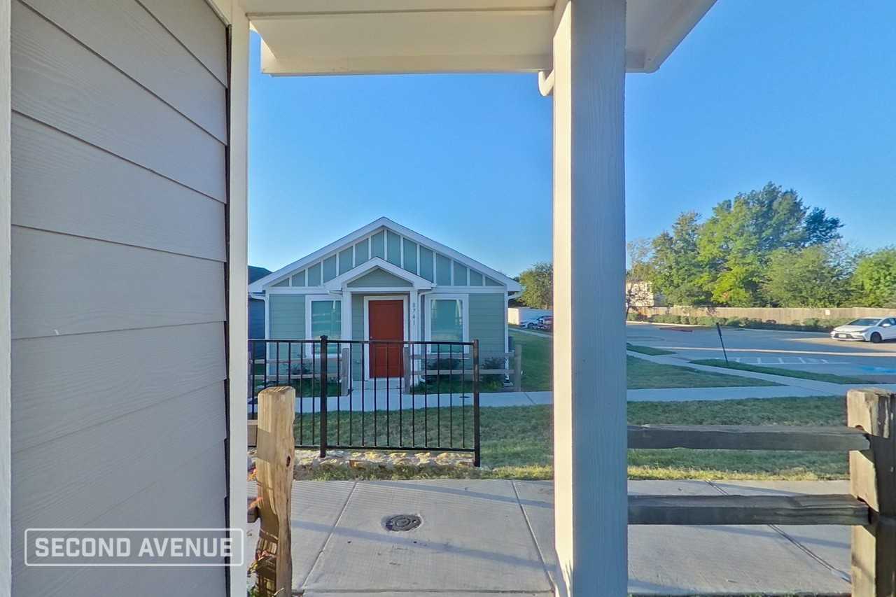 8719 Cottage Creek Dr - Photo 4 of 23