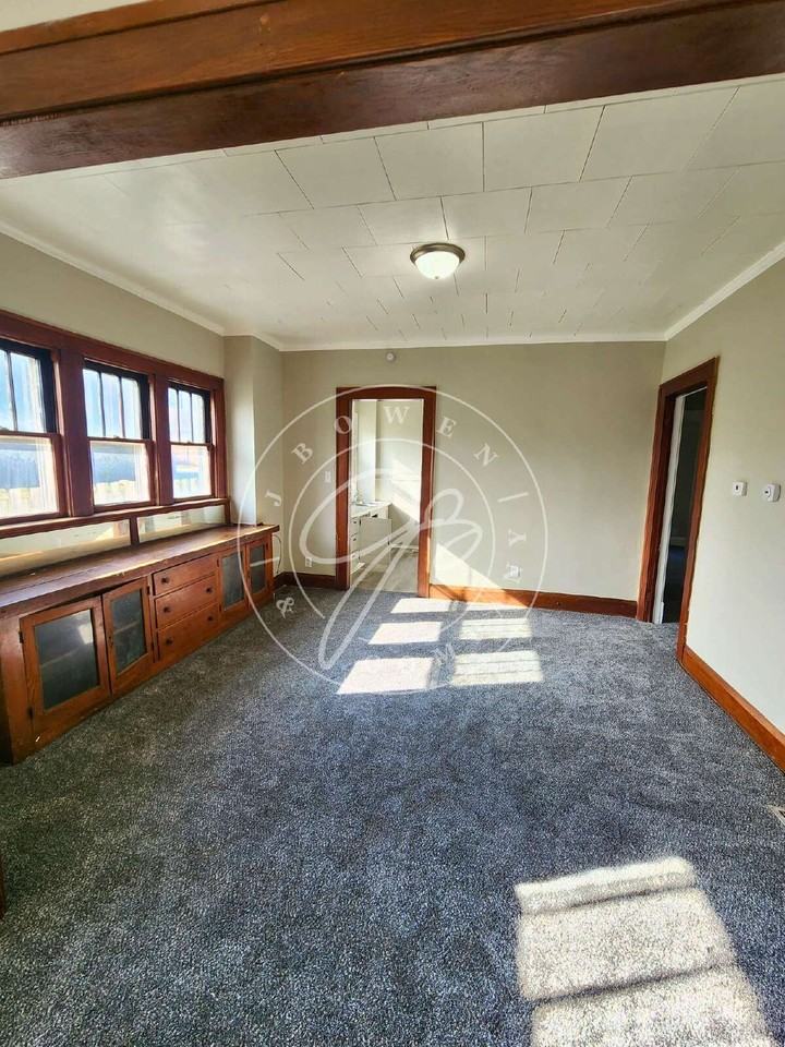 1329 Parkside Blvd #1 - Photo 7 of 20