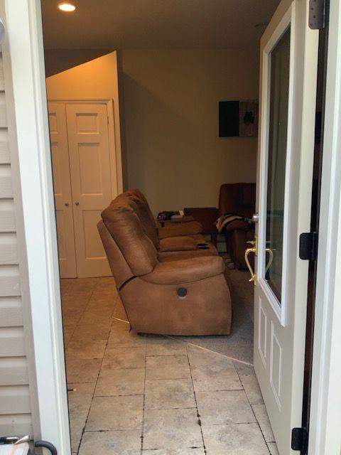 312 Preston Ave Side - Photo 2 of 16