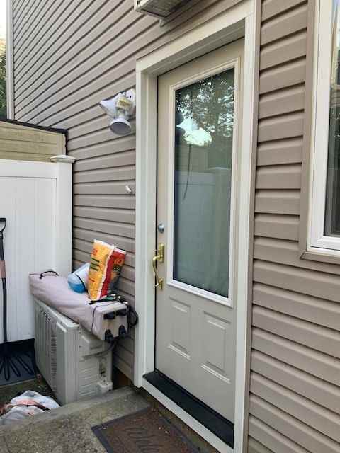 312 Preston Ave Side - Photo 3 of 16