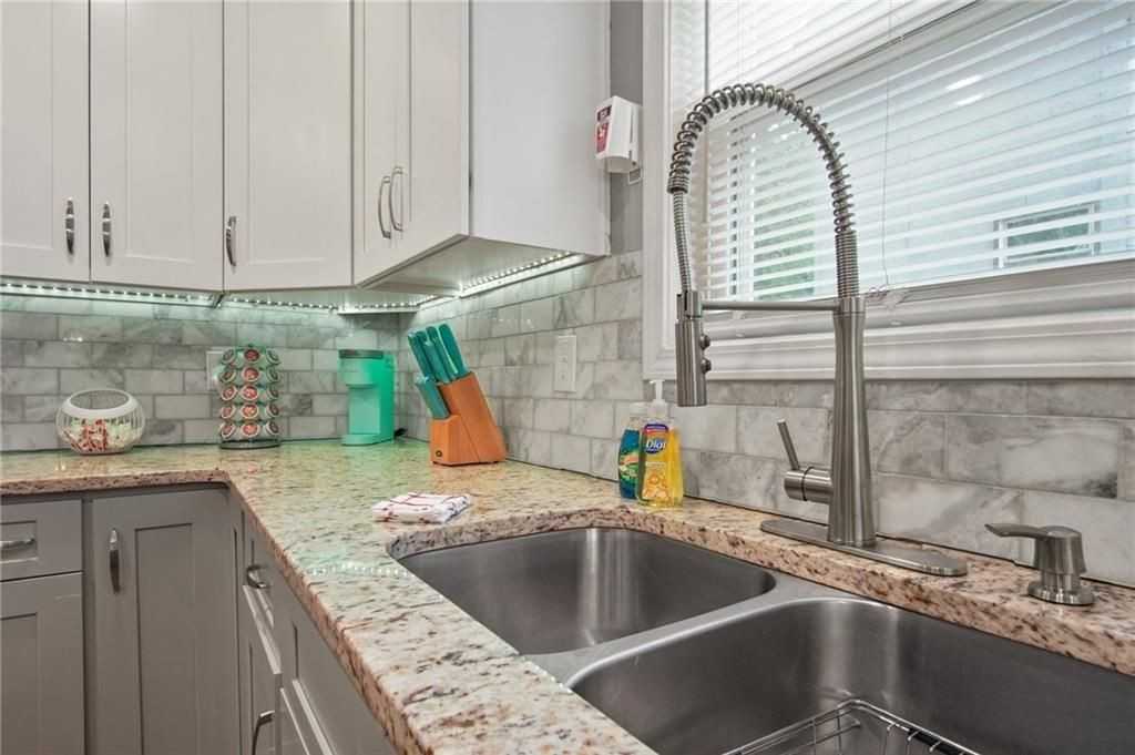 1547 Willowbrook Dr Sw - Photo 4 of 29