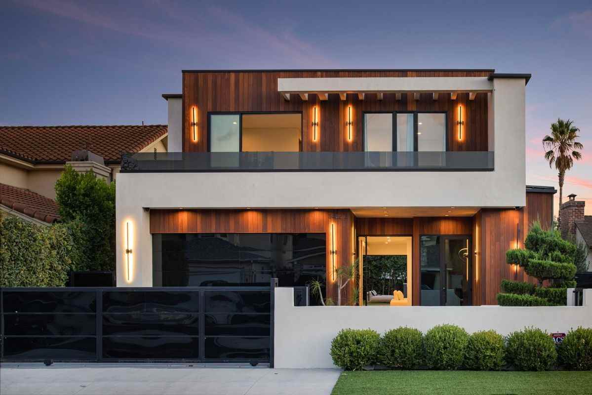 14822 Hesby St - Photo 2 of 16