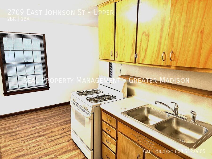 2709 E Johnson St - Photo 4 of 15