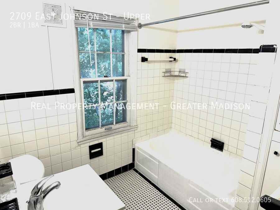 2709 E Johnson St - Photo 6 of 15