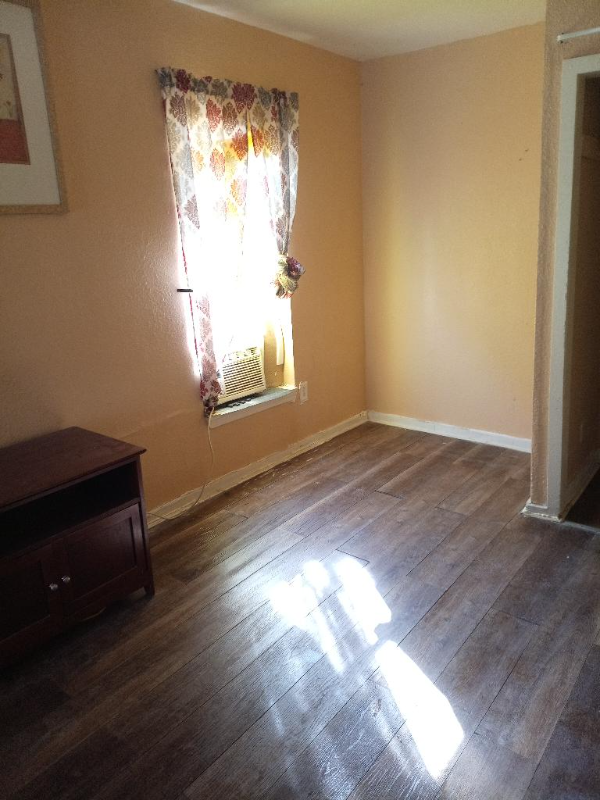 1818 Hays Street - Photo 5 of 7