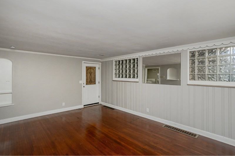 2146 Wyndhurst Road #1 - Photo 3 of 20