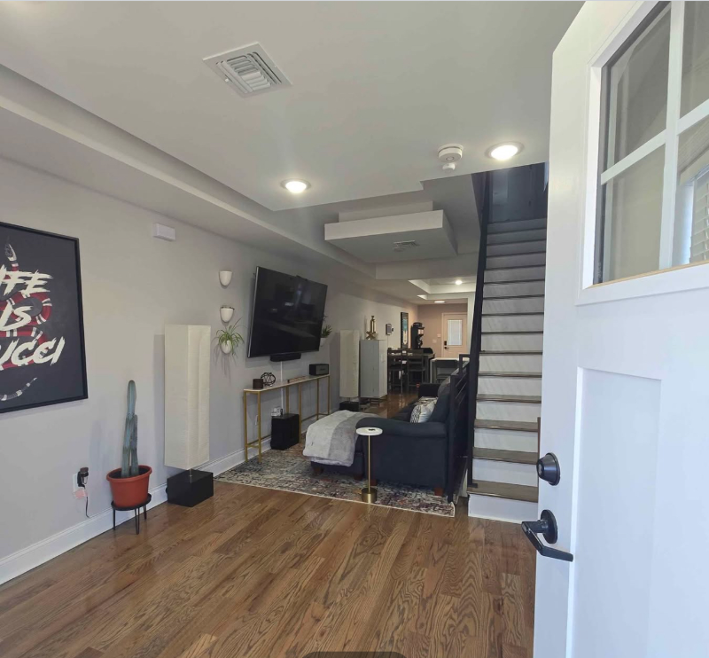 117 Winslow Pl - Photo 3 of 19