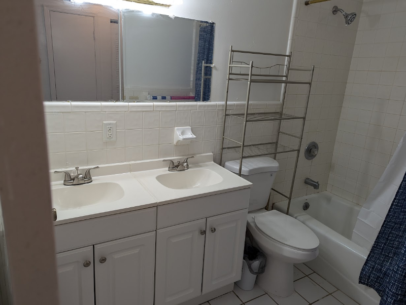 3600 Sw 23rd St #9 - Photo 7 of 18