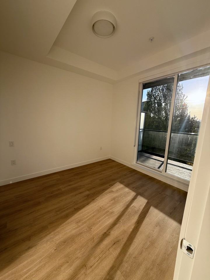 375 Clayton Street #401 - Photo 3 of 8