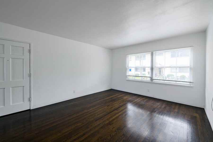 2032 Delaware Ave - Photo 2 of 14