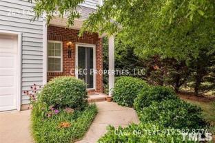 245 Plaza Dr - Photo 1 of 1