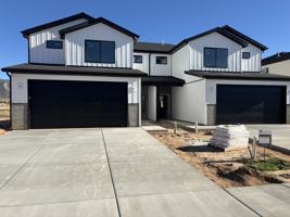 featured image of 2782 N Clark Pkwy #2782