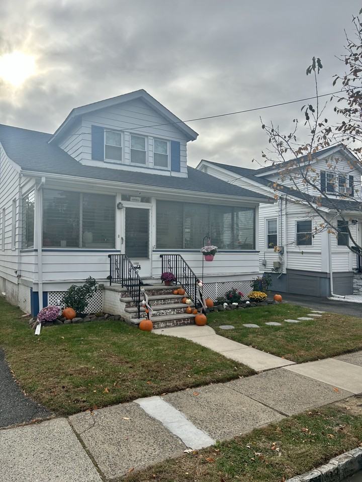 19 Rose Ave #NA - Photo 2 of 20