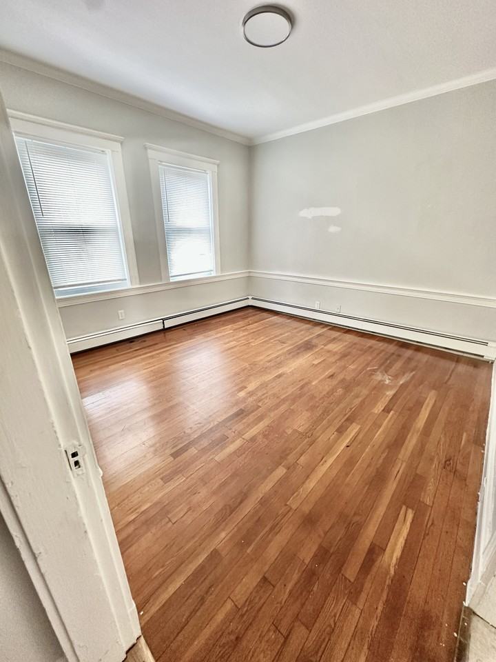 27 Nichols St #1 - Photo 6 of 11