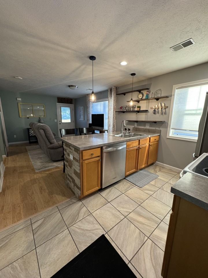 1085 Weathervane Pl #NA - Photo 2 of 13