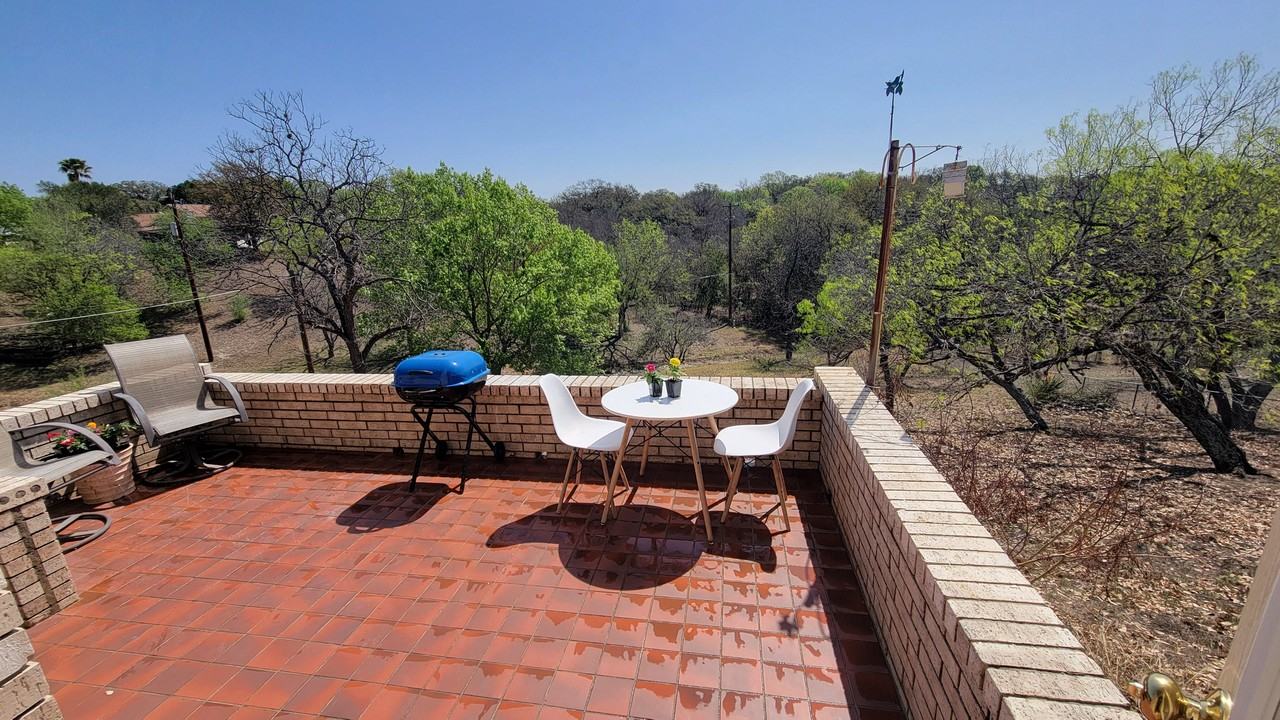 2910 Wacos Dr #NA - Photo 2 of 33