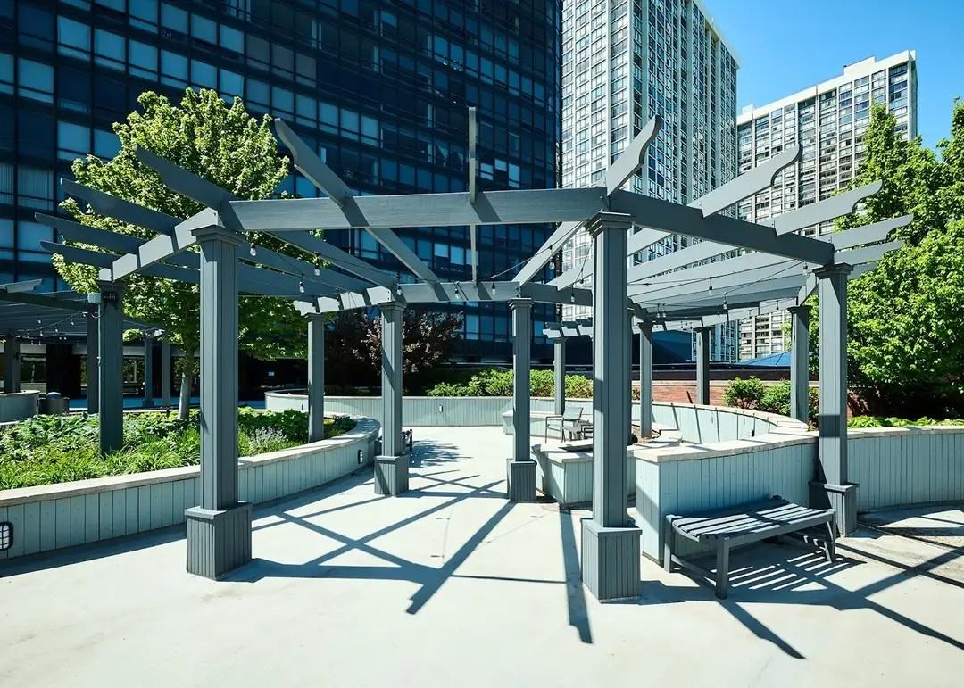 5415 North Sheridan Road - Photo 3 of 18