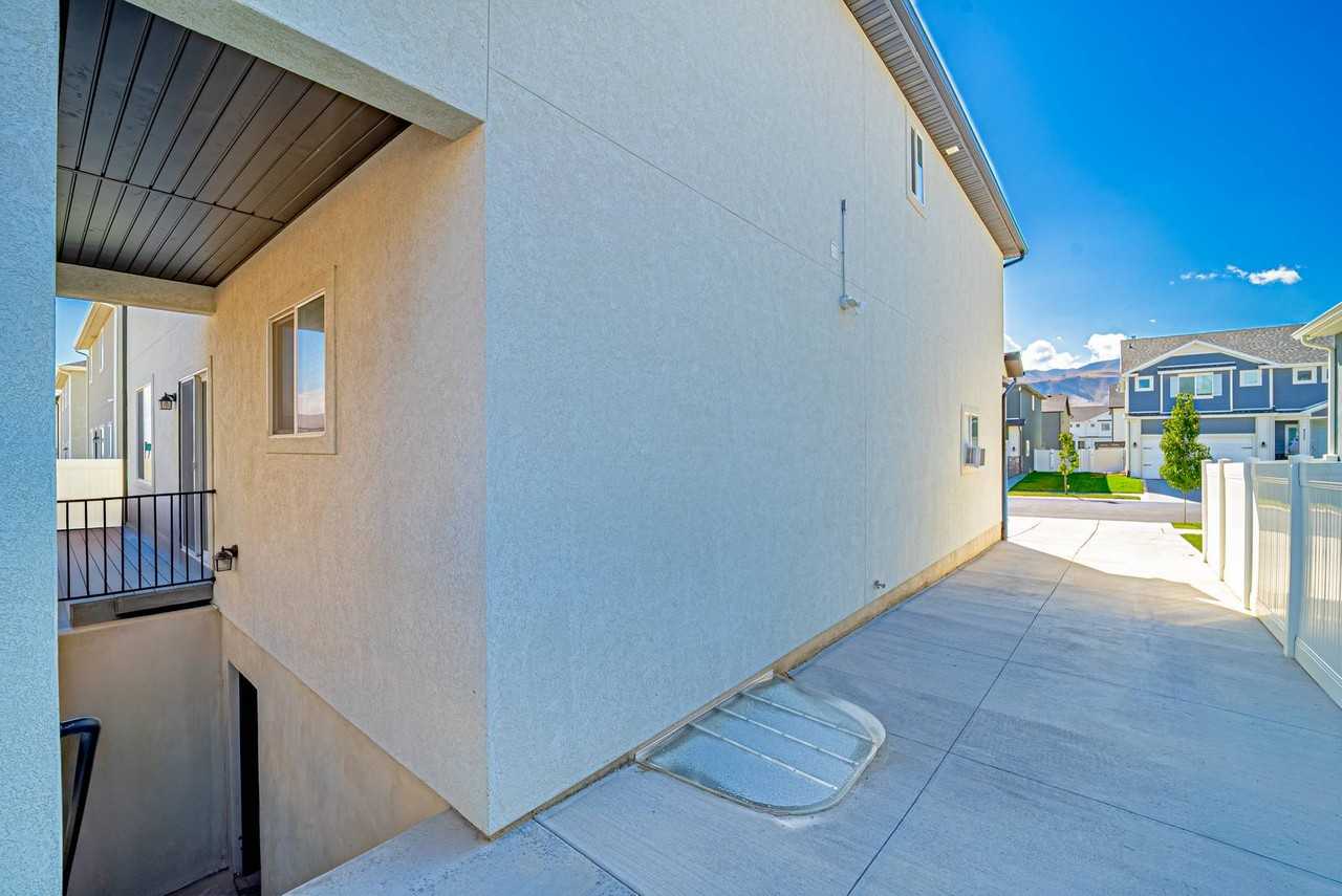 4559 E Flower Pt #BS - Photo 2 of 12