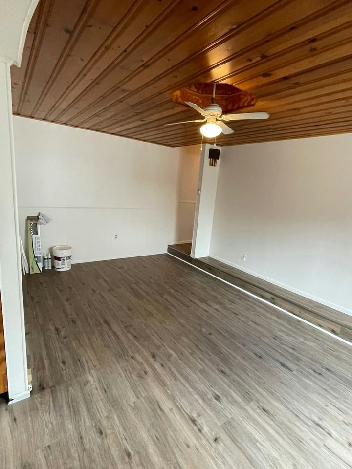 110 S 12th St, Unit A - Photo 3 of 7