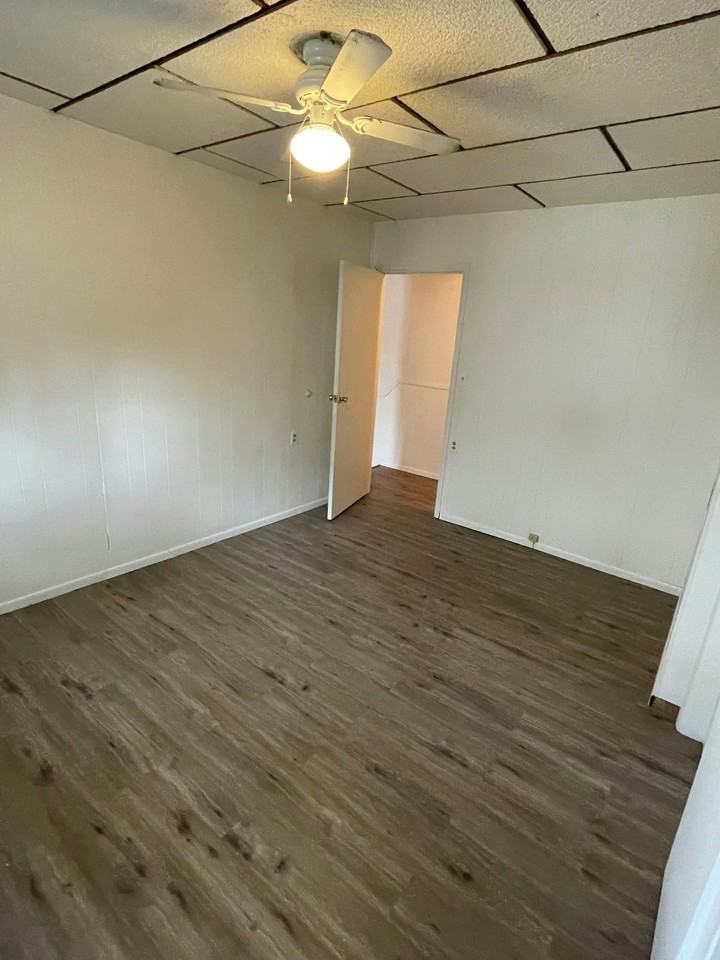 110 S 12th St, Unit A - Photo 4 of 7