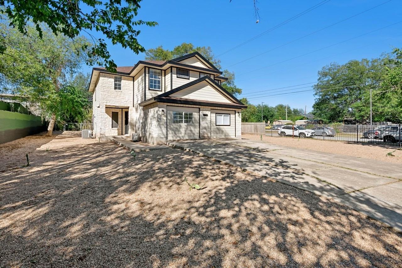 1708 E 17th St - Photo 2 of 50