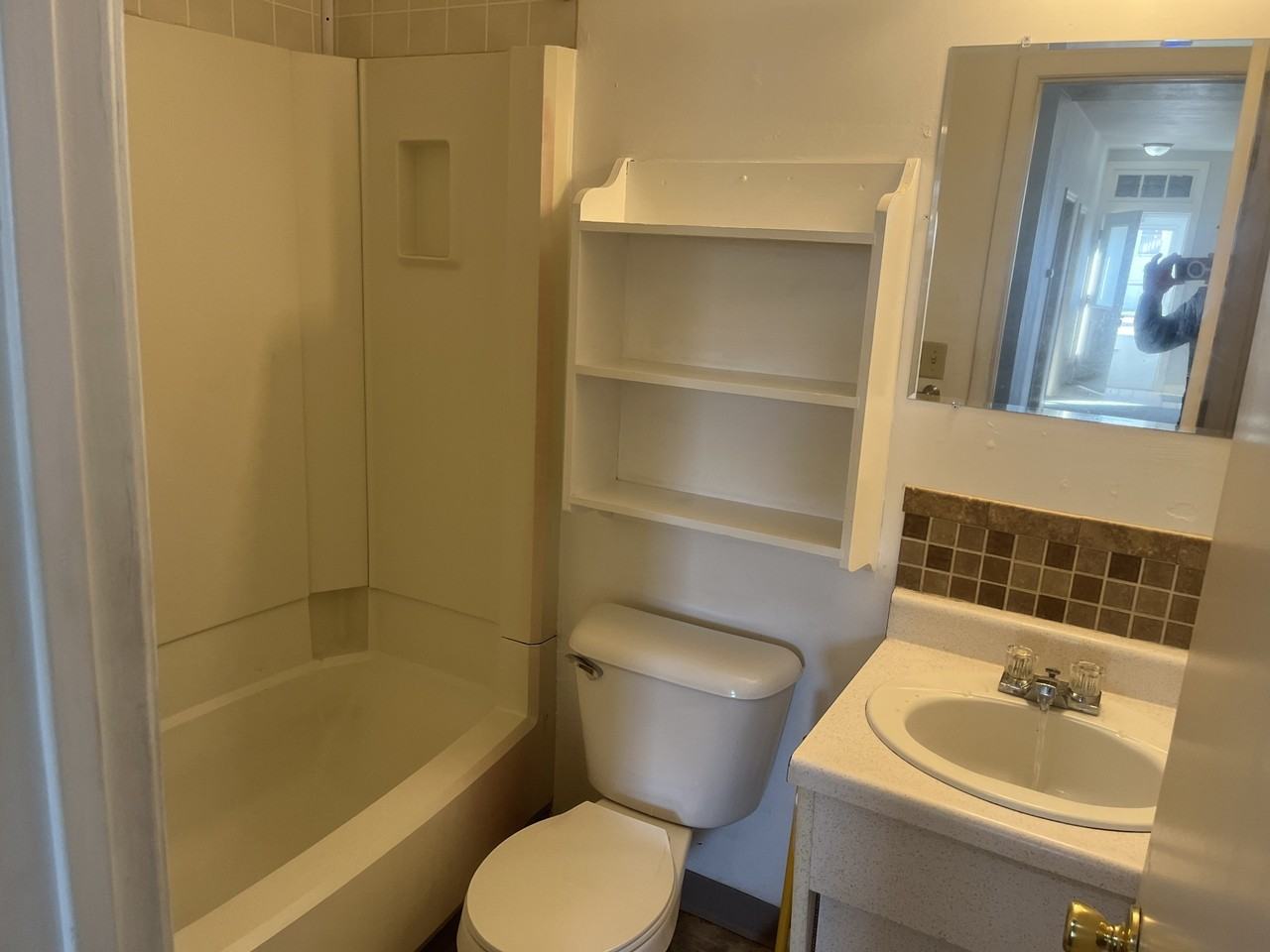 108 North Iowa Avenue - Photo 6 of 8