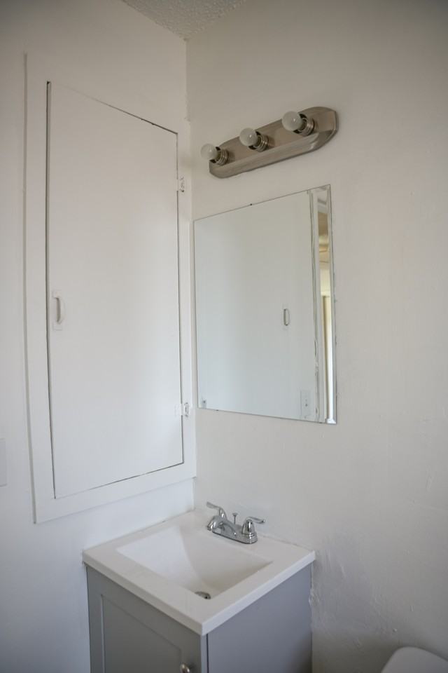 2519 8th Avenue - Photo 2 of 14