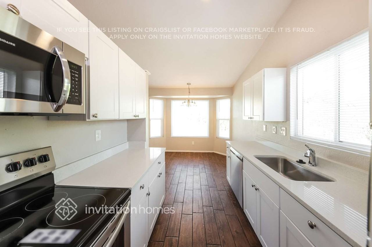 3454 East Charleston Avenue - Photo 7 of 16