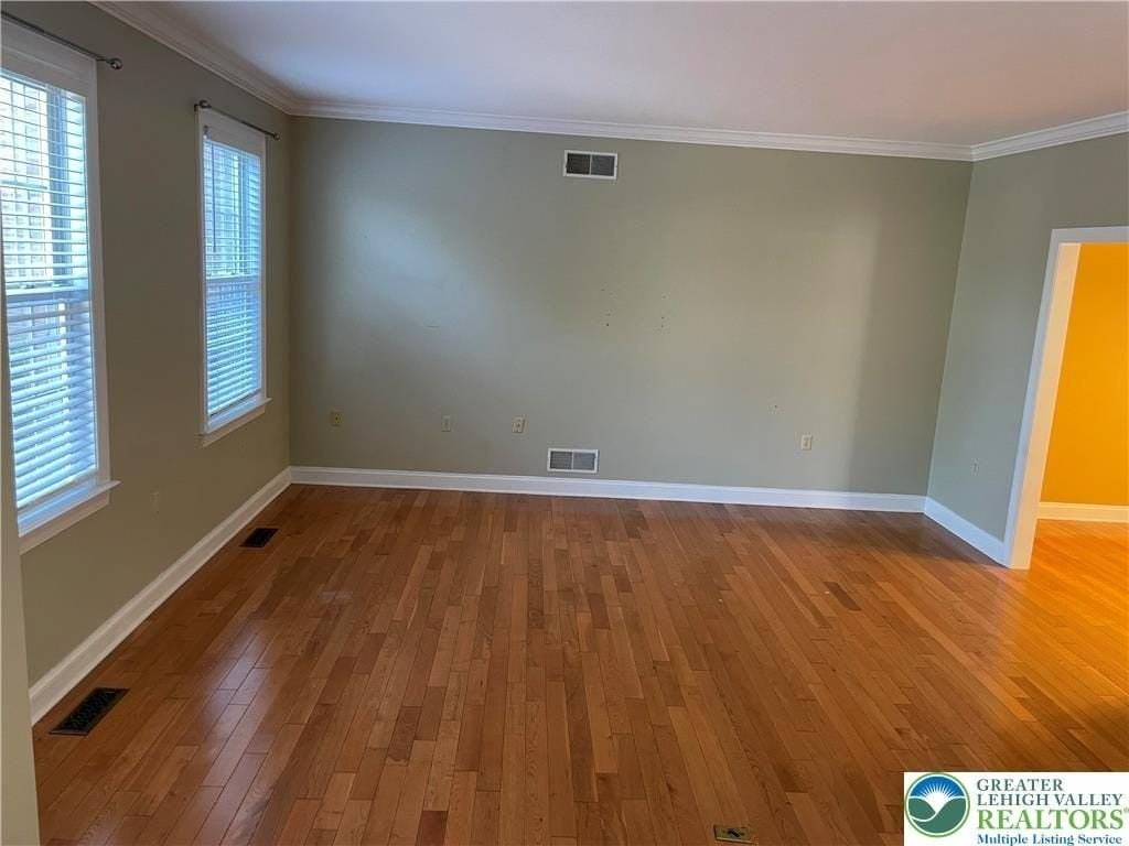 418 Wood Avenue - Photo 5 of 31