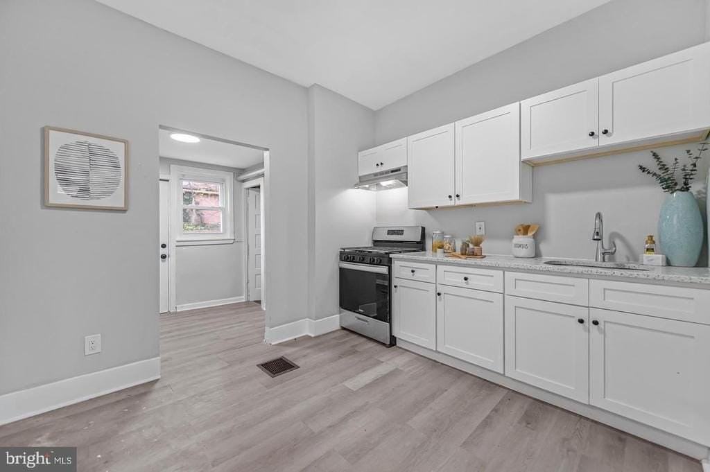 3123 N 24th St - Photo 6 of 7