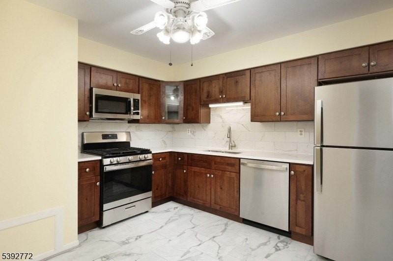 4 Sunrise Dr - Photo 5 of 22