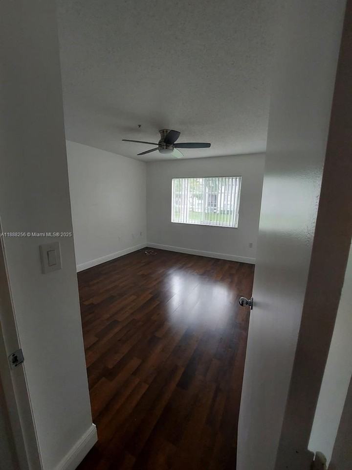 4520 Northwest 107th Avenue #206-10 - Photo 5 of 9