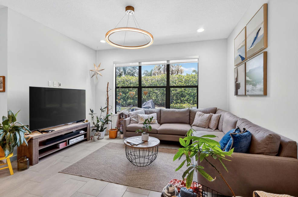 4388 Serpens Ln - Photo 4 of 8