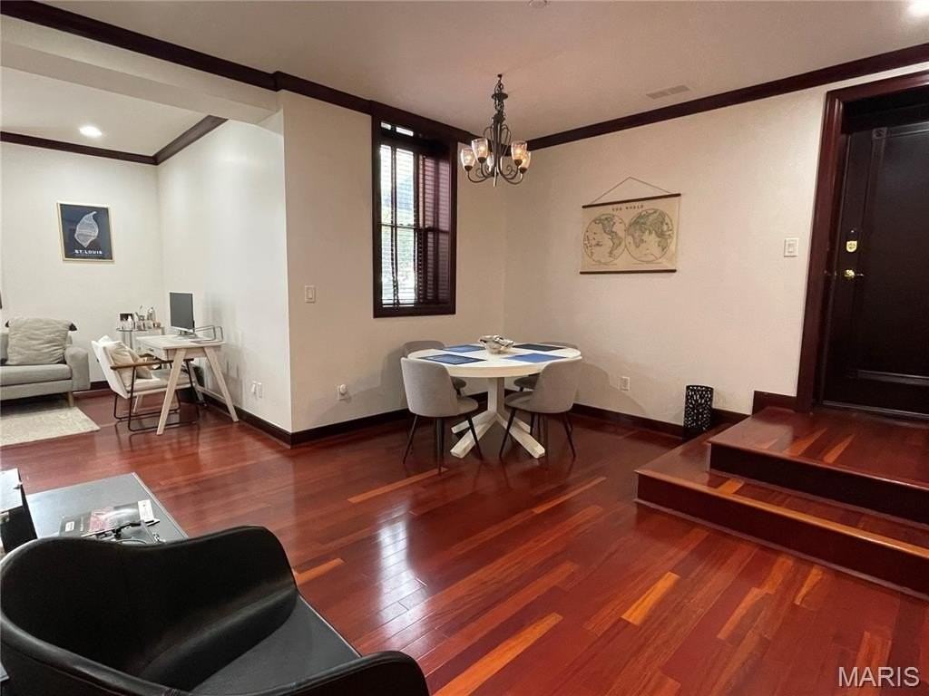 4540 Lindell Blvd #106 - Photo 7 of 31