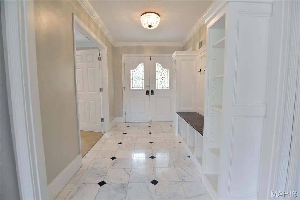 2235 N Ballas Rd - Photo 3 of 38