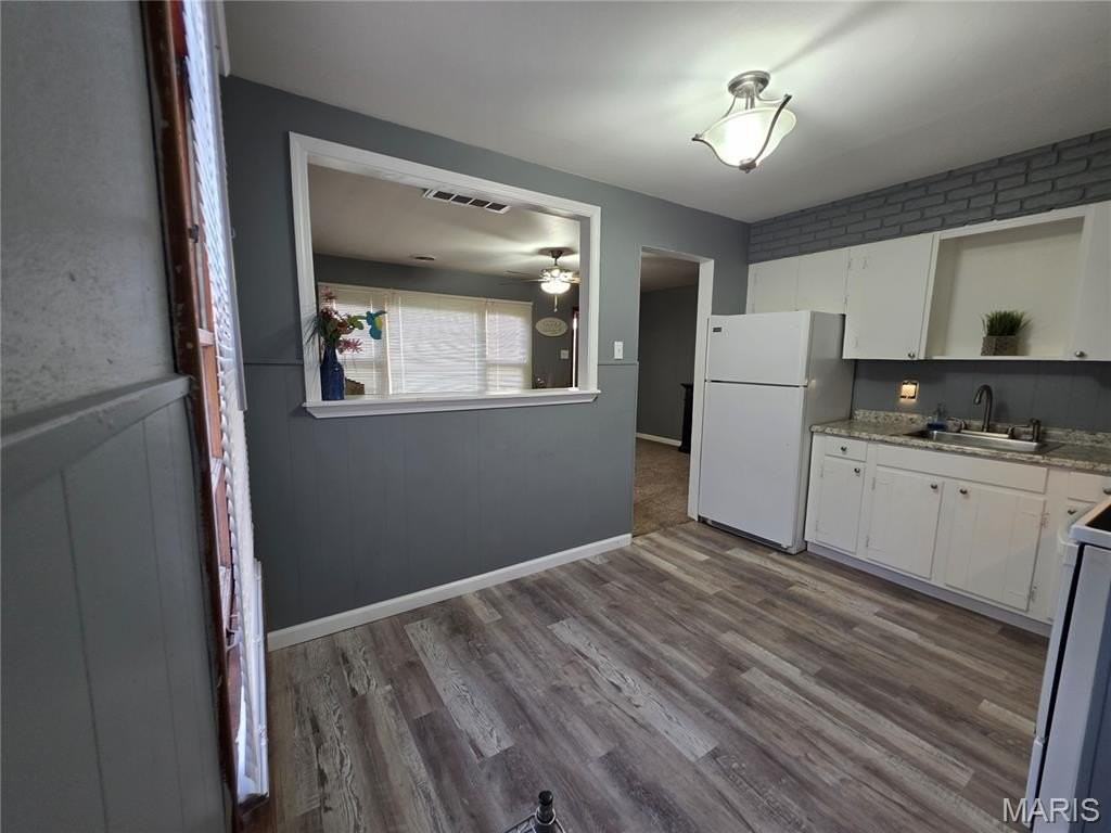 301 Washington Street - Photo 7 of 17