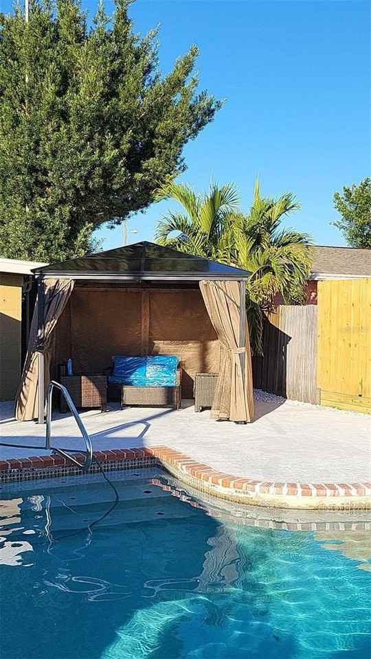 6024 West Burke Street - Photo 7 of 27