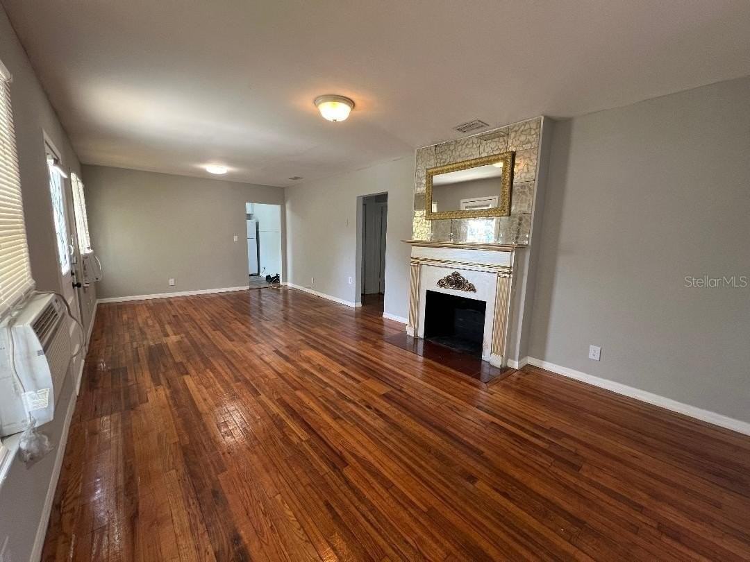 3711 W North B St - Photo 2 of 7