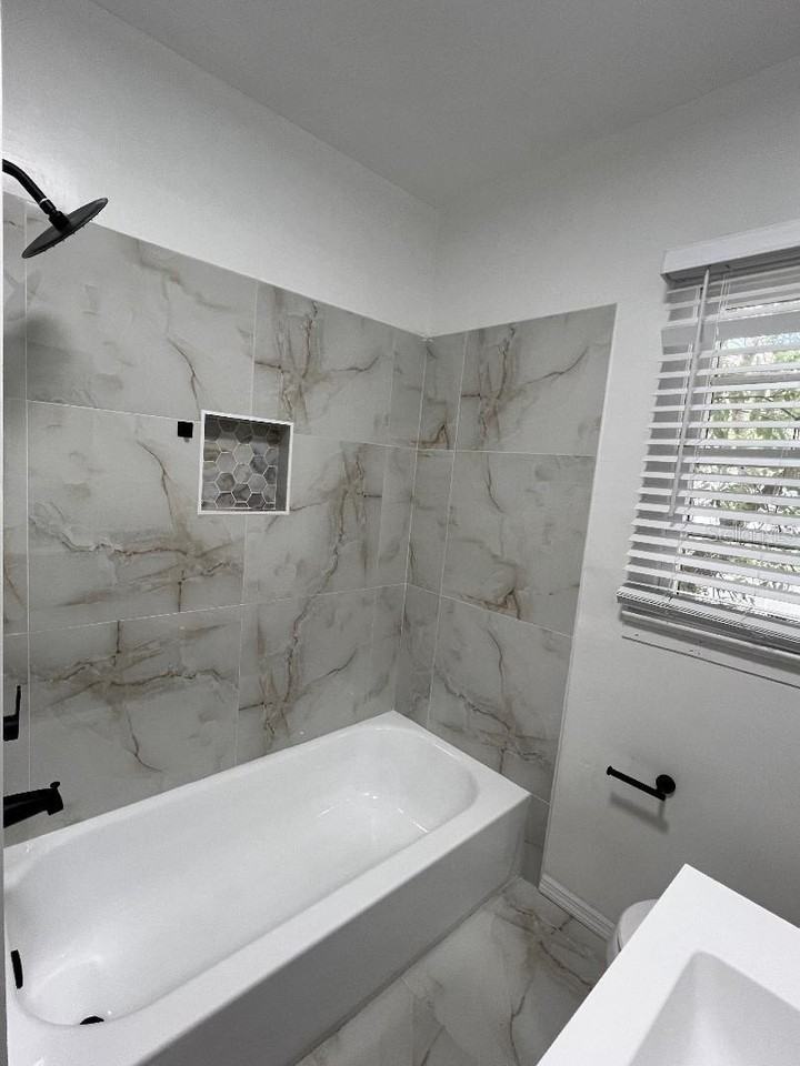 3711 W North B St - Photo 4 of 7