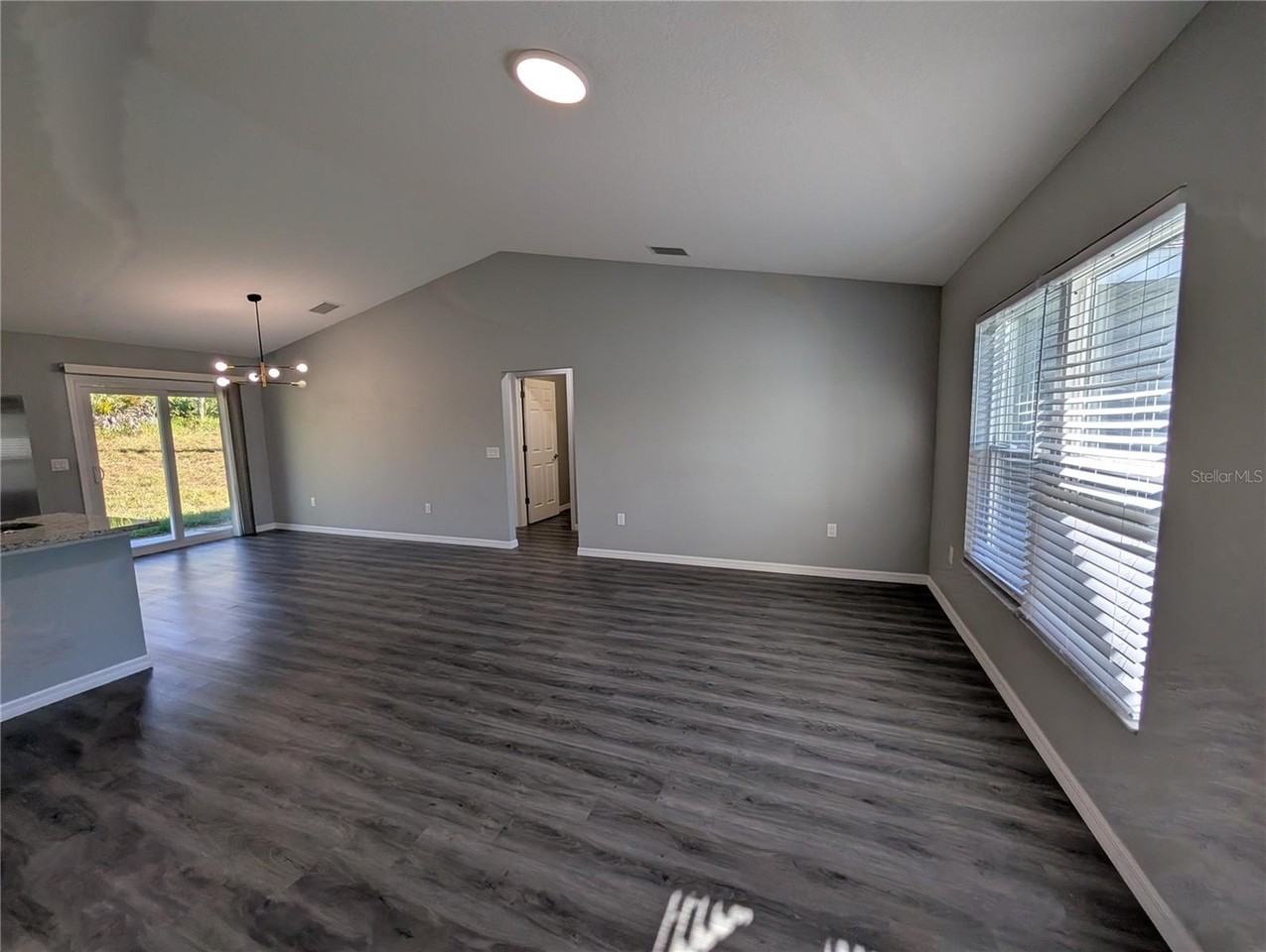 2303 West Citrus Springs Boulevard - Photo 5 of 16