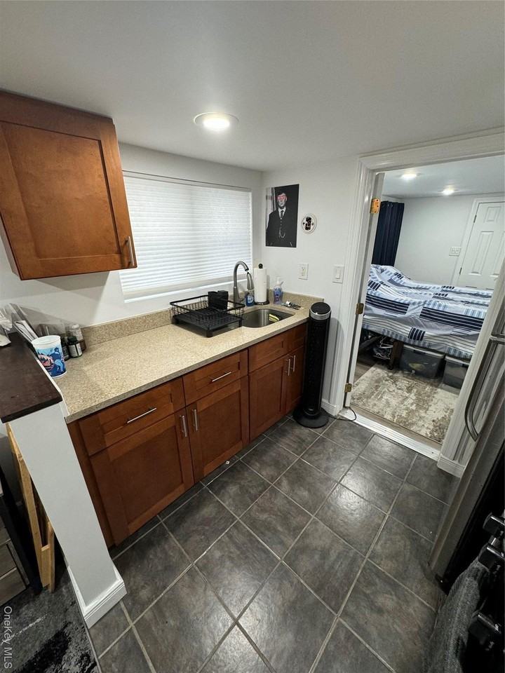 81 Brookline Ave #1 - Photo 5 of 9