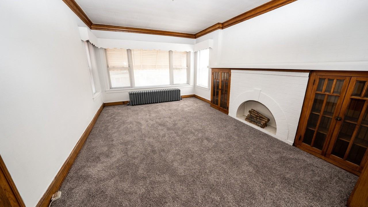 1216 N Springfield Ave #2 - Photo 2 of 9