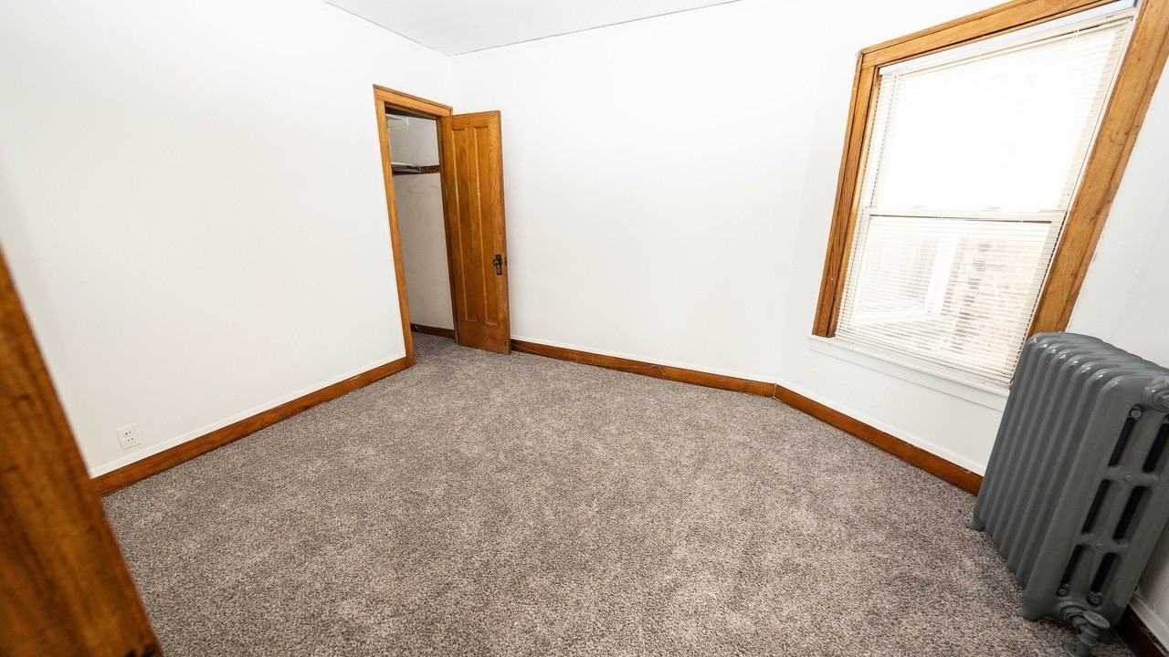 1216 N Springfield Ave #2 - Photo 6 of 9