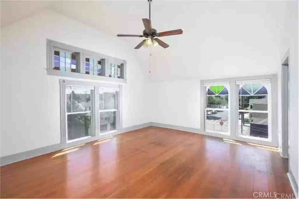 384 W 15th St - Photo 6 of 28