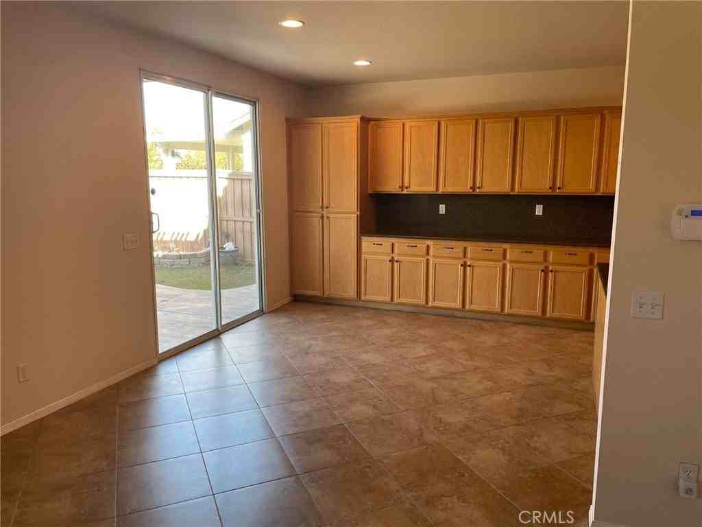 31556 Umbria Ln - Photo 5 of 14