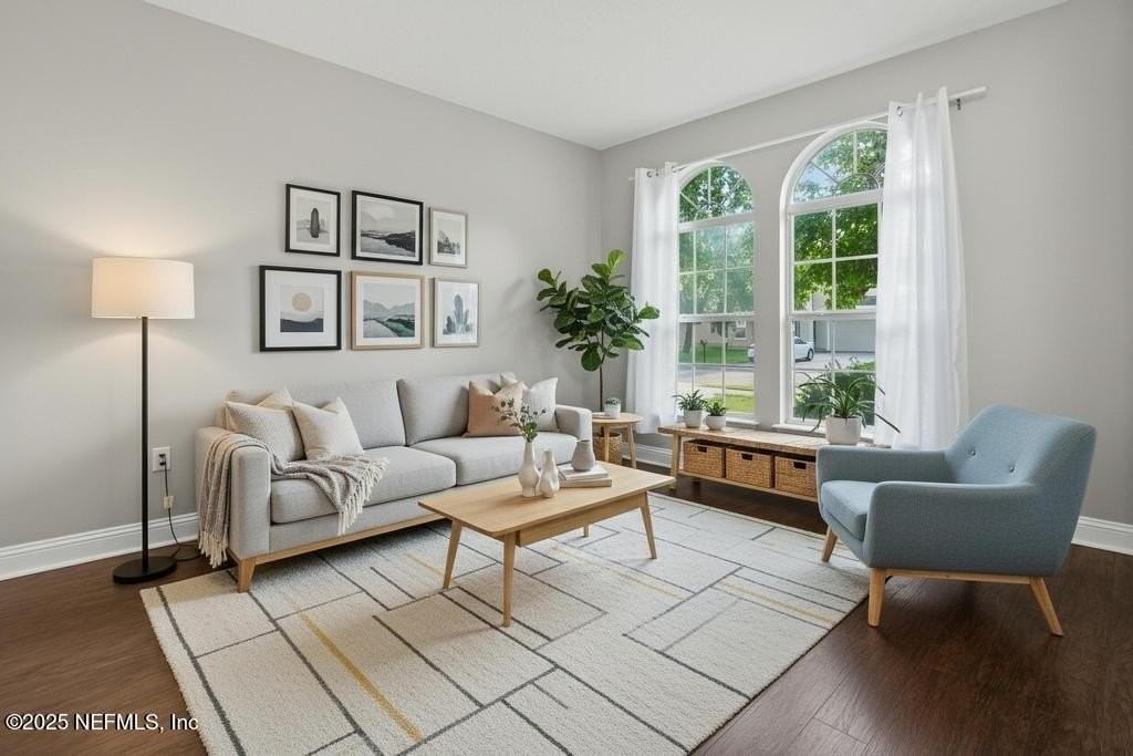 612 Spruce Creek Rd - Photo 4 of 50