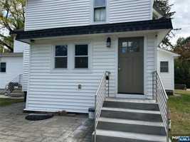 featured image of 565 565 Rivervale Road 1S