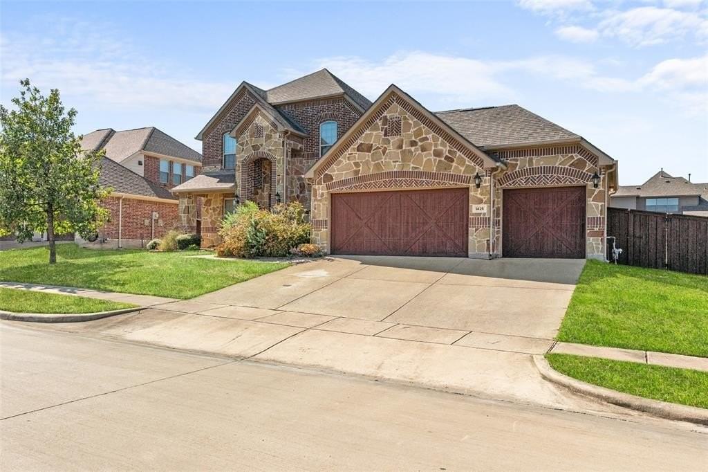 1425 Barrolo Dr - Photo 3 of 38