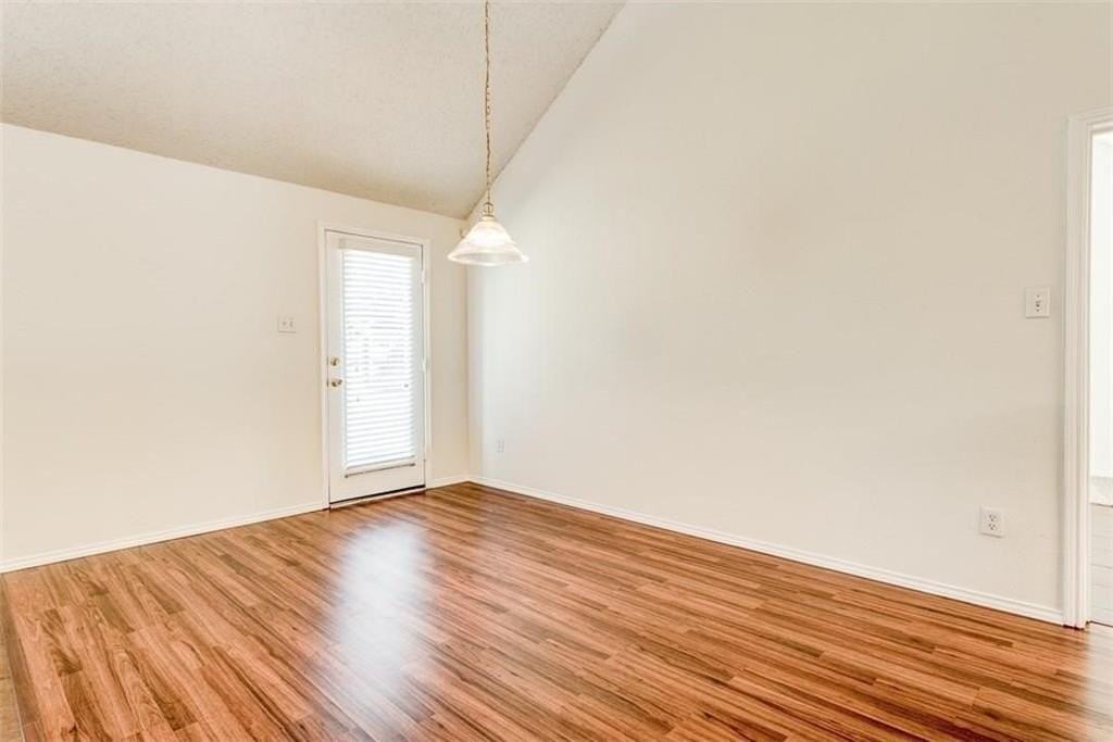 4500 Shady Hollow Dr - Photo 6 of 24